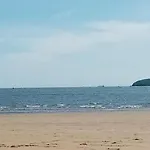 Cozy Seaside *