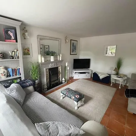 Cozy Seaside Дом отдыха